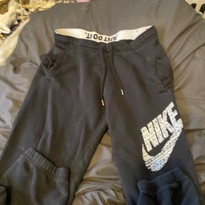 Nike Joggers